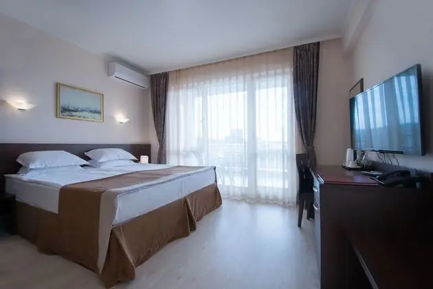 Economy Tek Büyük Yataklı Oda