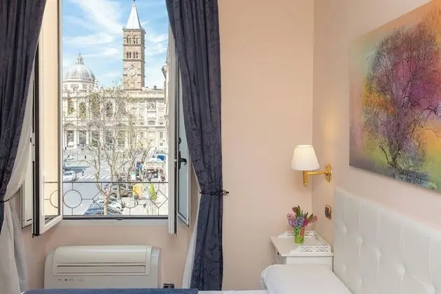 Tek Büyük Yataklı Oda