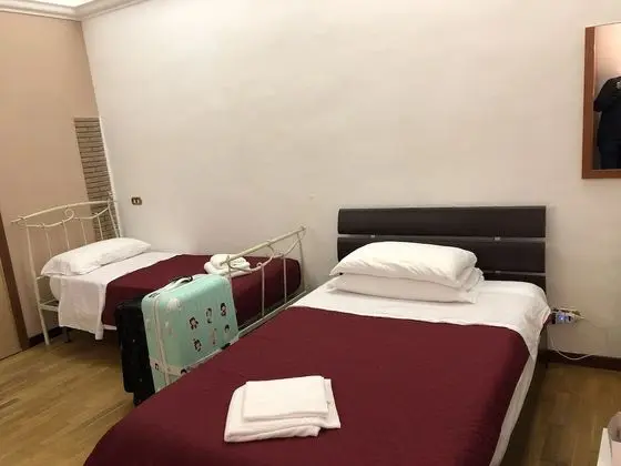 Comfort Üç Kişilik Oda, Ortak Banyo