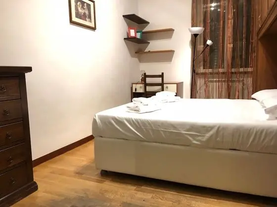 Economy Tek Büyük Yataklı Oda, Ortak Banyo