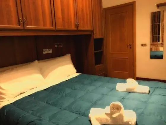 Economy Tek Büyük Yataklı Oda, Ortak Banyo