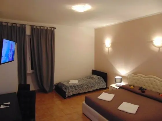 Family Üç Kişilik Oda