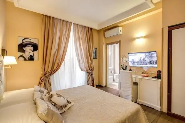 Superior Tek Büyük veya İki Ayrı Yataklı Oda