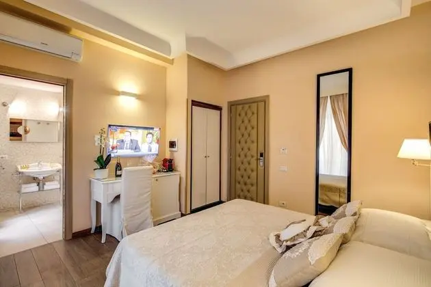 Superior Tek Büyük veya İki Ayrı Yataklı Oda