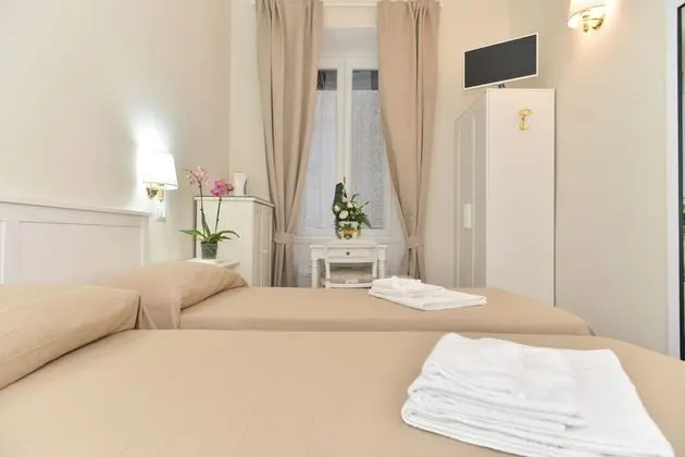 Tek Büyük Yataklı Oda