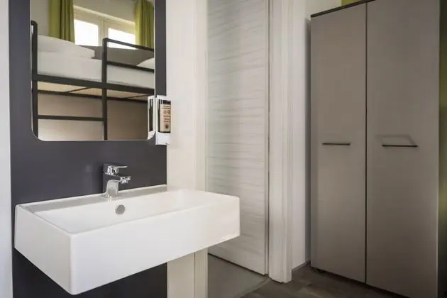 Dört Kişilik Oda, Özel Banyo