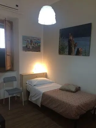 Basic Tek Büyük veya İki Ayrı Yataklı Oda, 1 Yatak Odası, Sigara İçilmez, Banyolu/Duşlu