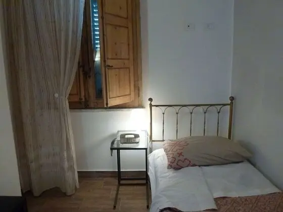 Basic Tek Büyük veya İki Ayrı Yataklı Oda, 1 Yatak Odası, Sigara İçilmez, Banyolu/Duşlu