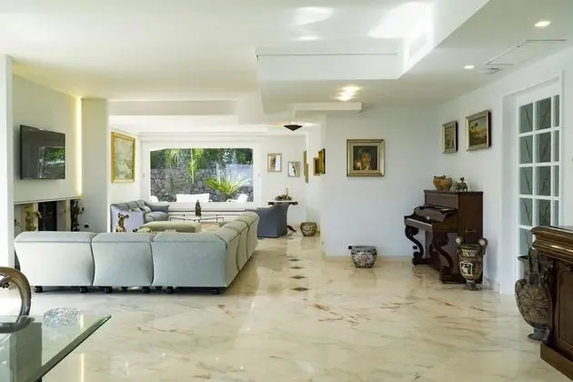 Villa, Sigara İçilebilir