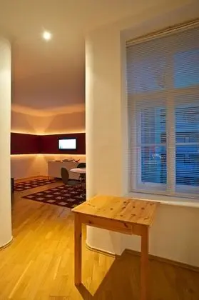 City Apart Daire, Avlu