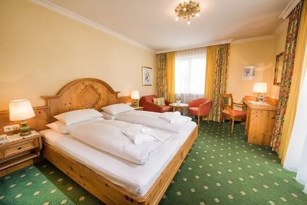 Comfort Tek Büyük Yataklı Oda, Balkon, Dağ Manzaralı