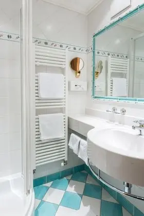 Comfort Tek Büyük Yataklı Oda, Balkon, Dağ Manzaralı