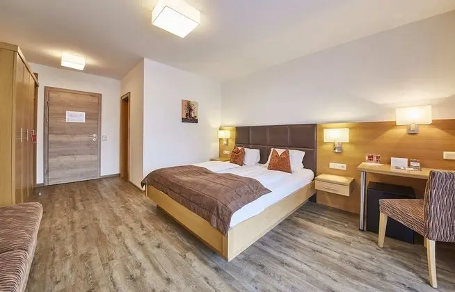 Superior Tek Büyük Yataklı Oda, Balkon