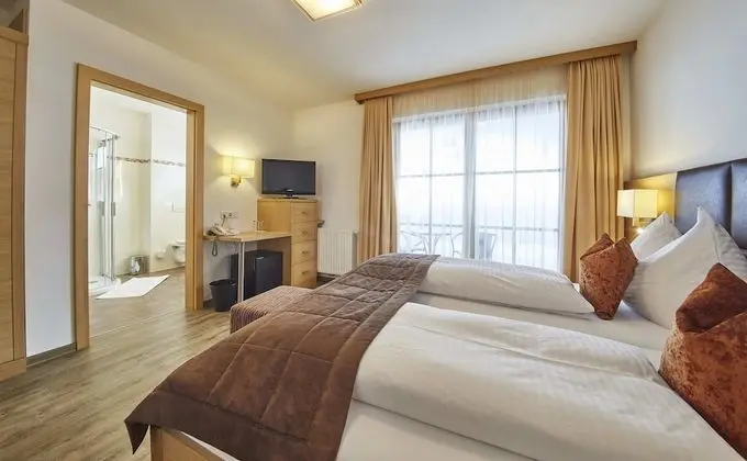 Superior Tek Büyük Yataklı Oda, Ek Bina