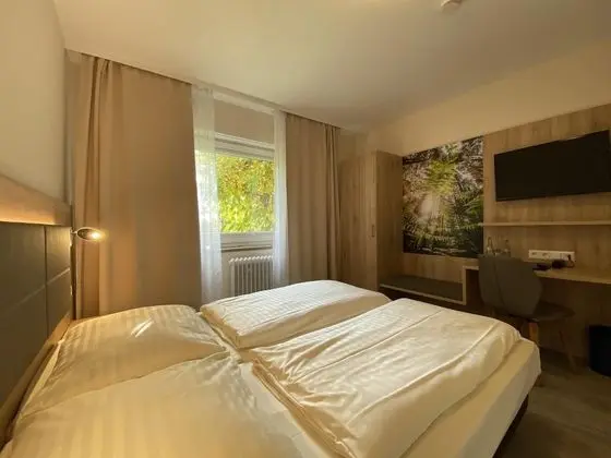 Comfort Tek Büyük Yataklı Oda (A)