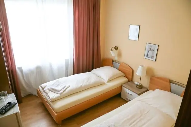 Tek Büyük veya İki Ayrı Yataklı Oda