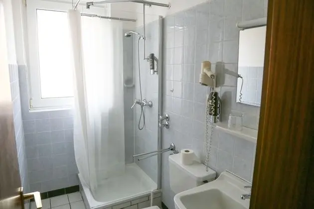 Tek Büyük veya İki Ayrı Yataklı Oda