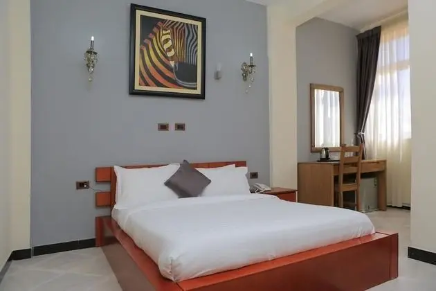 Deluxe Tek Büyük Yataklı Oda