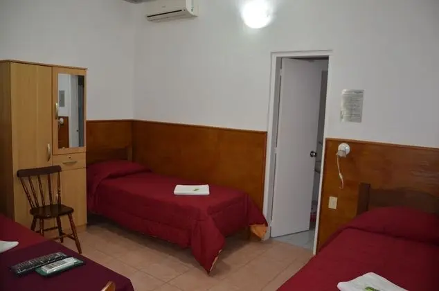 Üç Kişilik Oda
