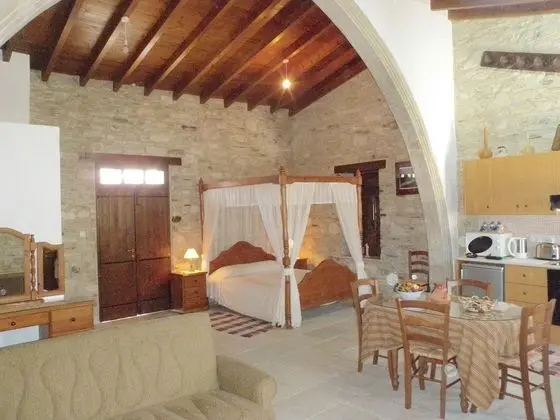 Stüdyo (Large)