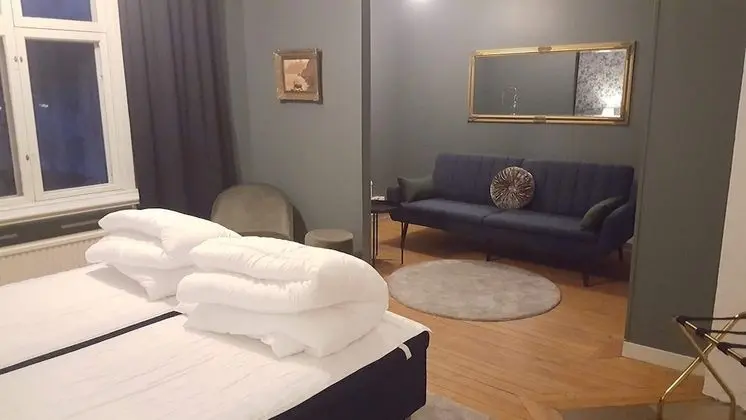 Dört Kişilik Oda, Ortak Banyo