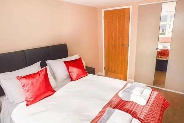 Ev, 5 Yatak Odası (Sleeps 10)
