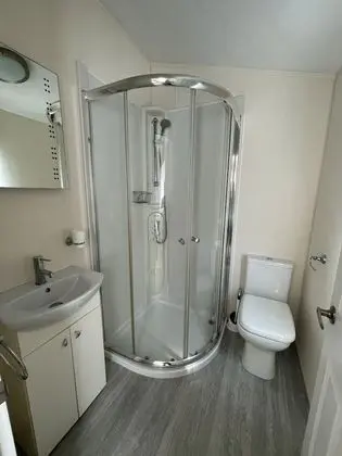 Luxury Apart Daire, Banyolu/Duşlu