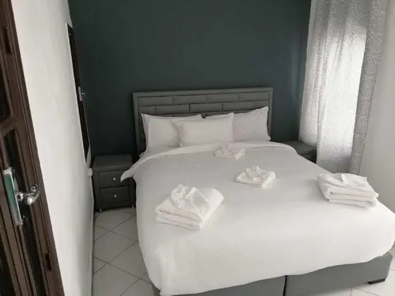 Standard Tek Büyük Yataklı Oda