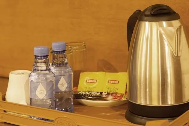 Traditional Tek Büyük veya İki Ayrı Yataklı Oda