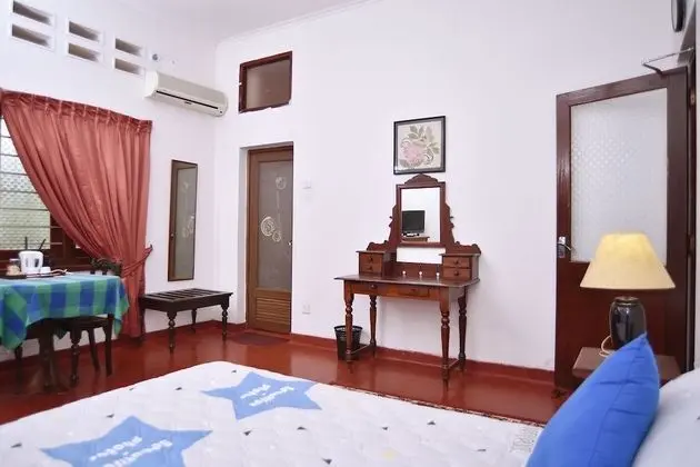 Deluxe Tek Büyük Yataklı Oda