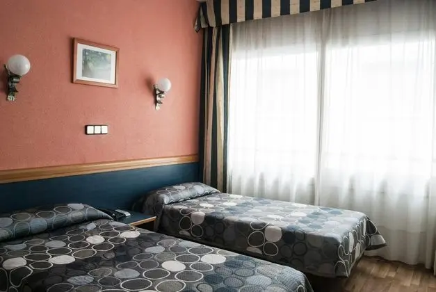 1 Çift Kişilik Veya 2 Tek Kişilik Yatak Standard