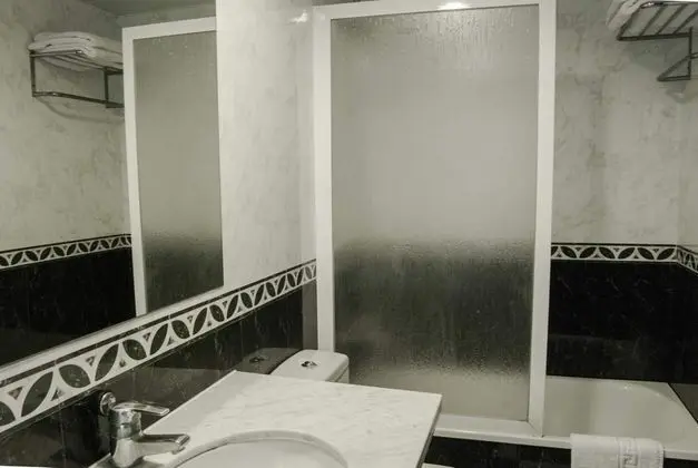 1 Çift Kişilik Veya 2 Tek Kişilik Yatak Standard