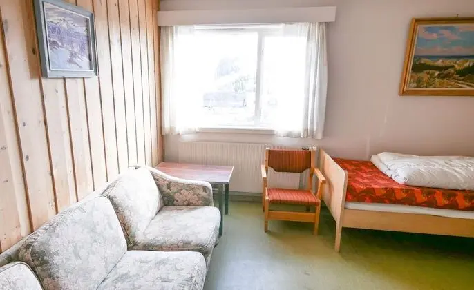 İki Ayrı Yataklı Oda, Ortak Banyo