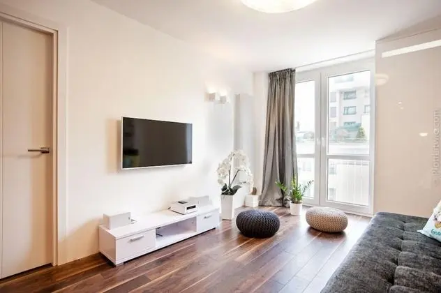 Apart Daire, 1 Yatak Odası (at 16/22 Grzybowska Street)