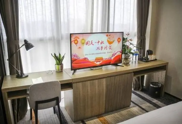 Business Tek Büyük Yataklı Oda