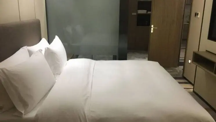 Business Tek Büyük Yataklı Oda