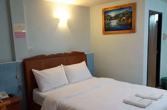 Standard Tek Büyük Yataklı Oda