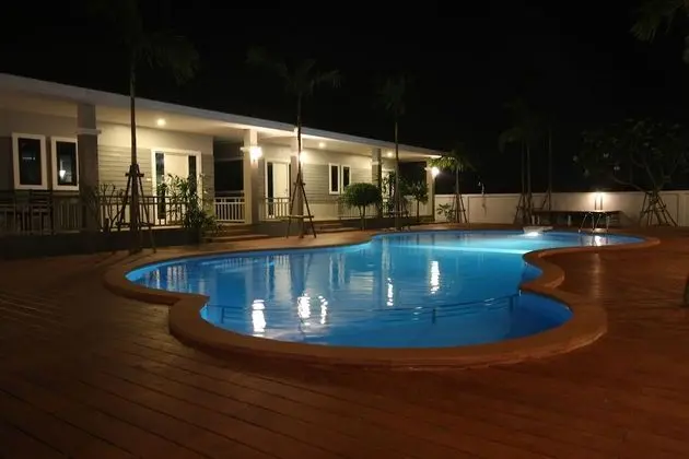 Villa with Pool View