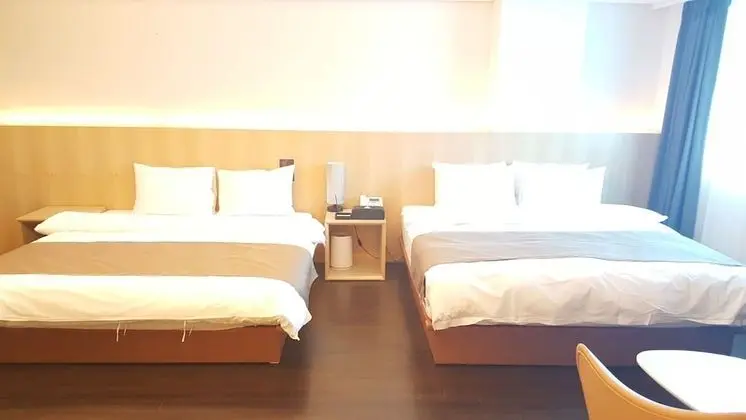 Grand Deluxe Room