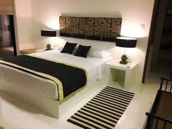 Design Tek Büyük Yataklı Oda, 1 En Büyük (King) Boy Yatak, Özel Banyo, Bahçeli
