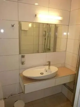 İki Ayrı Yataklı Oda (Private WC, Shared shower)