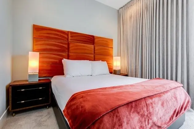 Ev, Birden Çok Yatak (Roof Deck Walk to Parks and St Joseph)