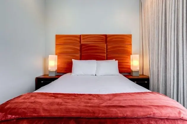 Ev, Birden Çok Yatak (Roof Deck Walk to Parks and St Joseph)