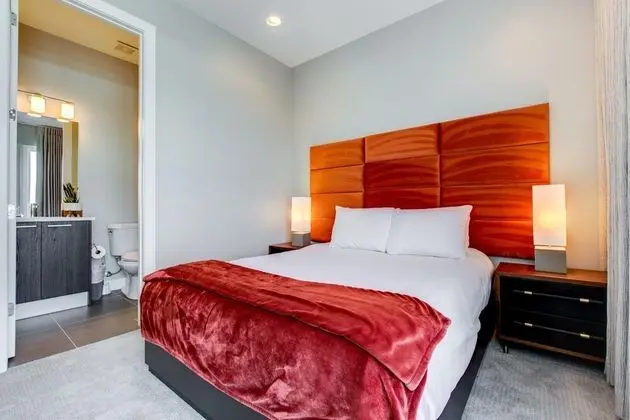 Ev, Birden Çok Yatak (Roof Deck Walk to Parks and St Joseph)