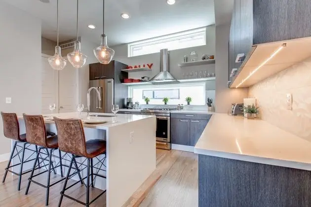 Ev, Birden Çok Yatak (Roof Deck Walk to Parks and St Joseph)