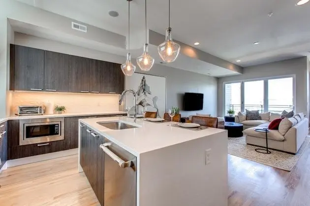 Ev, Birden Çok Yatak (Roof Deck Walk to Parks and St Joseph)