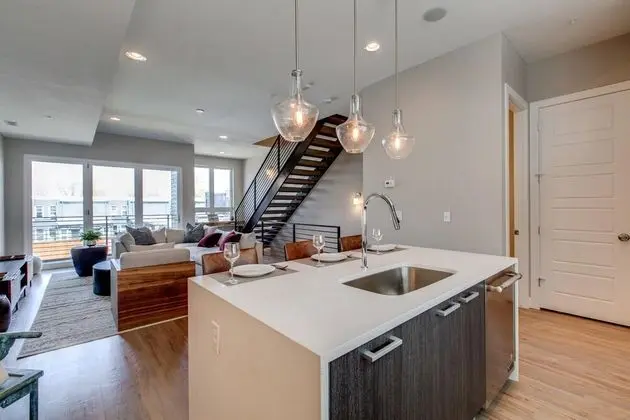 Ev, Birden Çok Yatak (Roof Deck Walk to Parks and St Joseph)