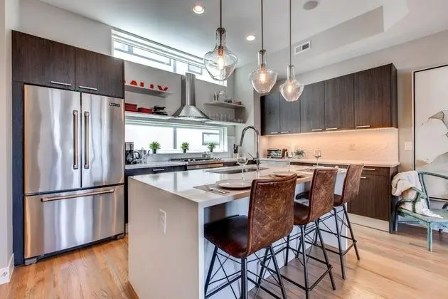 Ev, Birden Çok Yatak (Roof Deck Walk to Parks and St Joseph)