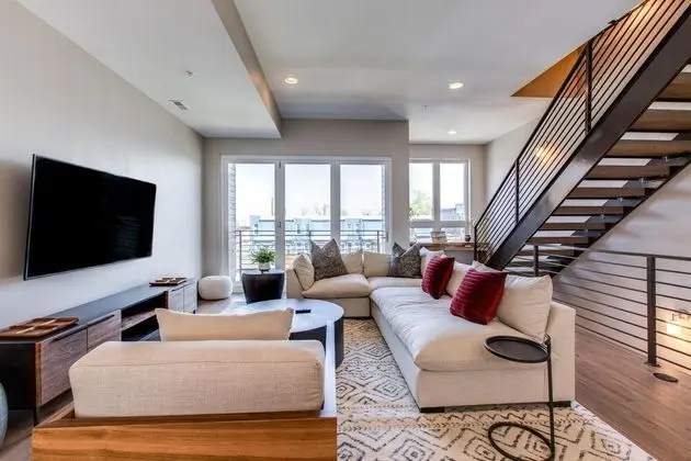 Ev, Birden Çok Yatak (Roof Deck Walk to Parks and St Joseph)