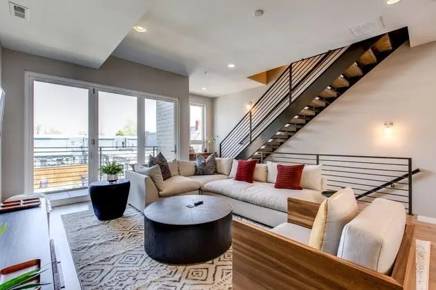 Ev, Birden Çok Yatak (Roof Deck Walk to Parks and St Joseph)